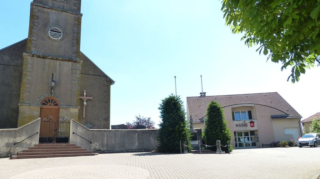 Mairie Eglise Commune Altviller- Casas - Moselle